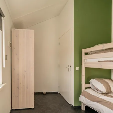 Holiday park Nautic Rentals - Marinapark Oude-tonge Oude-Tonge