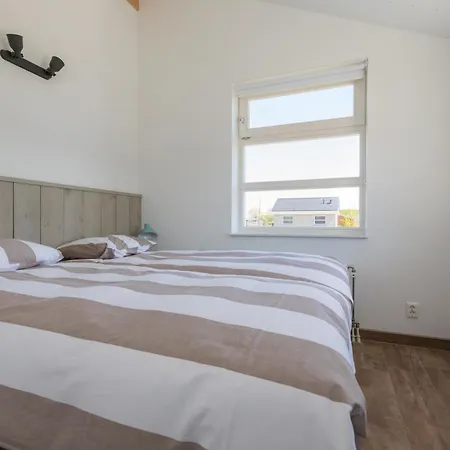 Holiday park Nautic Rentals - Marinapark Oude-tonge Oude-Tonge