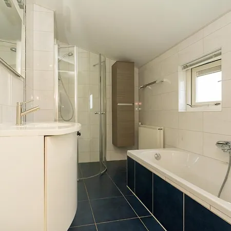 Holiday park Nautic Rentals - Marinapark Oude-tonge Oude-Tonge