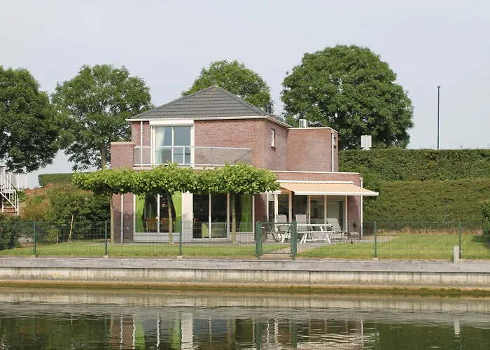 Parco vacanze Nautic - Marinapark Oude-Tonge