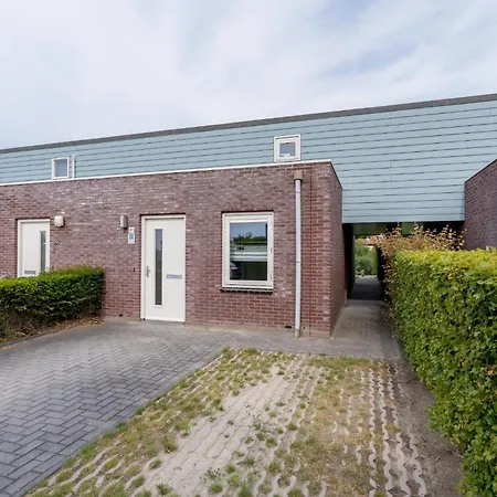 Nautic Rentals - Marinapark Oude-tonge Holiday park Oude-Tonge