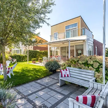 Nautic Rentals - Marinapark Oude-tonge 4* Oude-Tonge