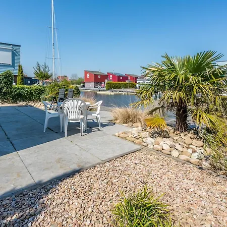 Nautic Rentals - Marinapark Oude-tonge 4* Oude-Tonge