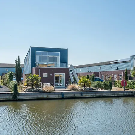 Nautic Rentals - Marinapark Oude-tonge Oude-Tonge