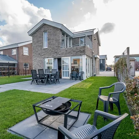 Holiday park Nautic Rentals - Marinapark Oude-tonge