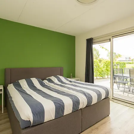 Nautic Rentals - Marinapark Oude-tonge 4* Oude-Tonge