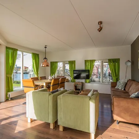 Holiday park Nautic Rentals - Marinapark Oude-tonge Oude-Tonge
